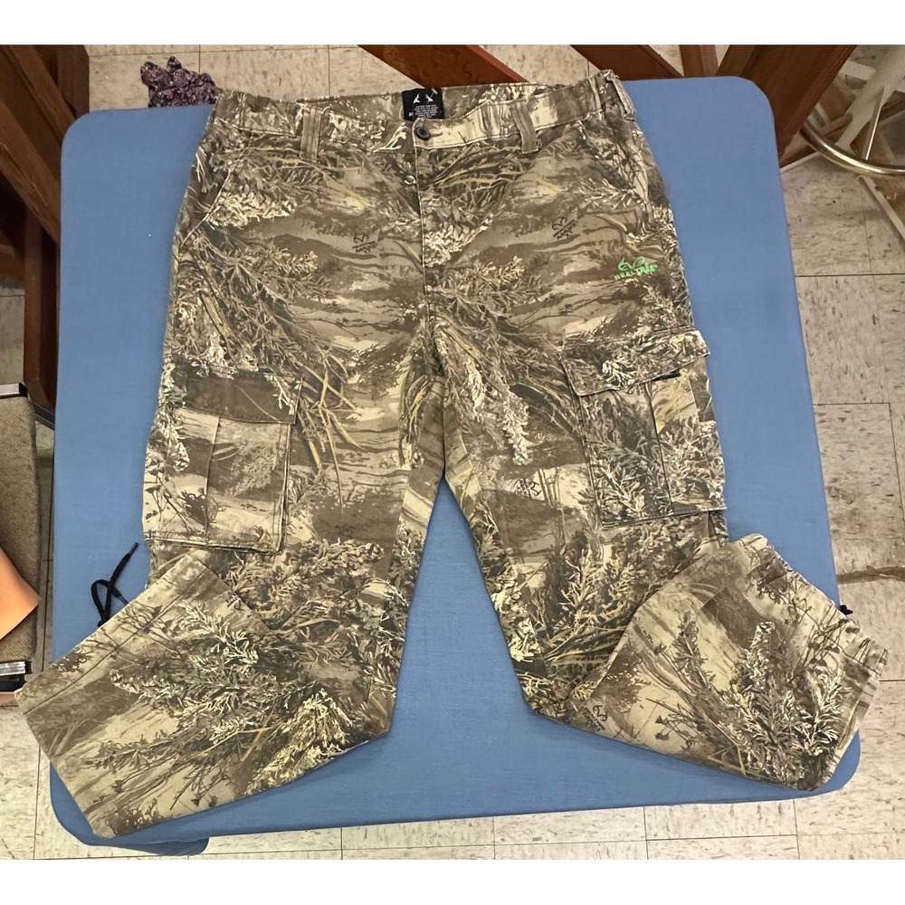 Realtree Max-1 XT Camo Cargo Pants Mens 36/38 x 30  L Camouflage Hunting